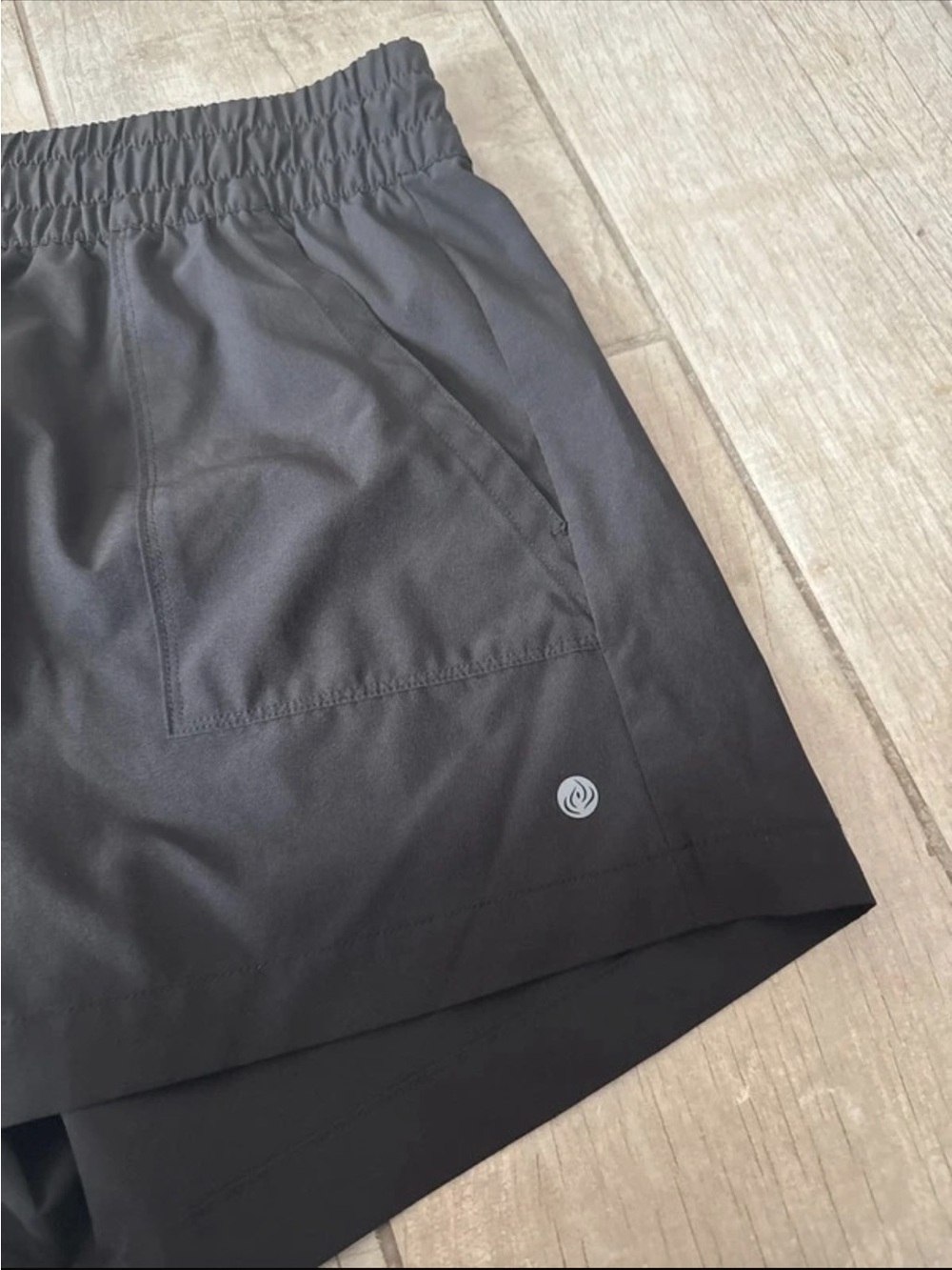 Apana athletic shorts - Picture 5 of 5